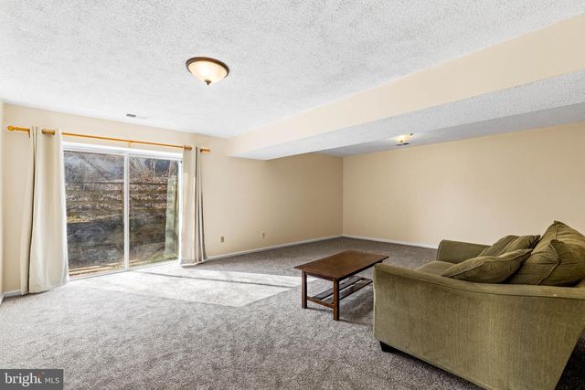 238 HUNTERS RIDGE RD, Lutherville Timonium, MD 21093