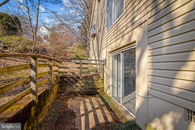 238 HUNTERS RIDGE RD, Lutherville Timonium, MD 21093