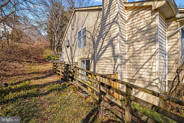 238 HUNTERS RIDGE RD, Lutherville Timonium, MD 21093