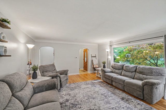 1693 Passolt Street, Saginaw, MI 48638
