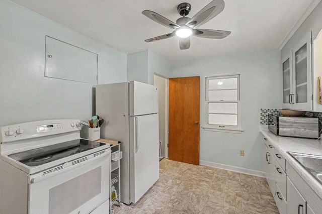 1693 Passolt Street, Saginaw, MI 48638