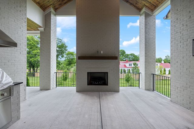 7244 Ruzek Court, Fairview, TN 37062