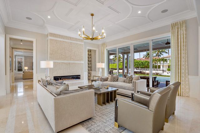 133 W Coconut Palm Road, Boca Raton, FL 33432