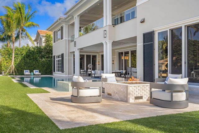 133 W Coconut Palm Road, Boca Raton, FL 33432