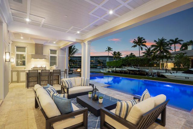 133 W Coconut Palm Road, Boca Raton, FL 33432