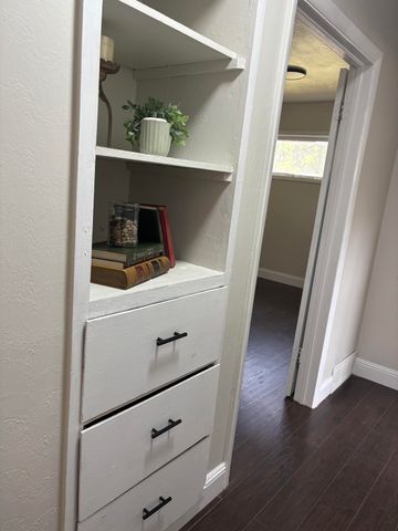 320 Robinson Avenue, Neosho, MO 64850