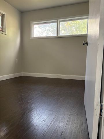 320 Robinson Avenue, Neosho, MO 64850