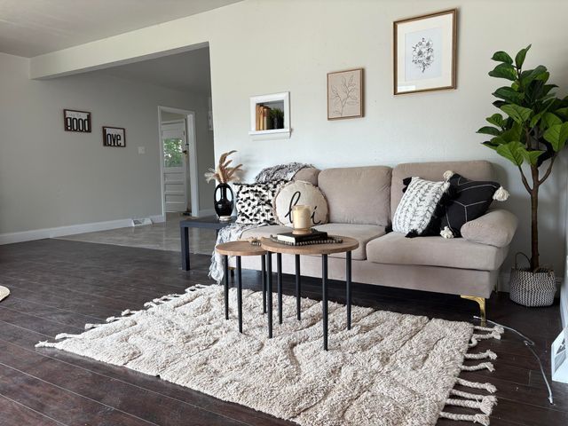 320 Robinson Avenue, Neosho, MO 64850