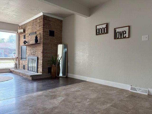 320 Robinson Avenue, Neosho, MO 64850