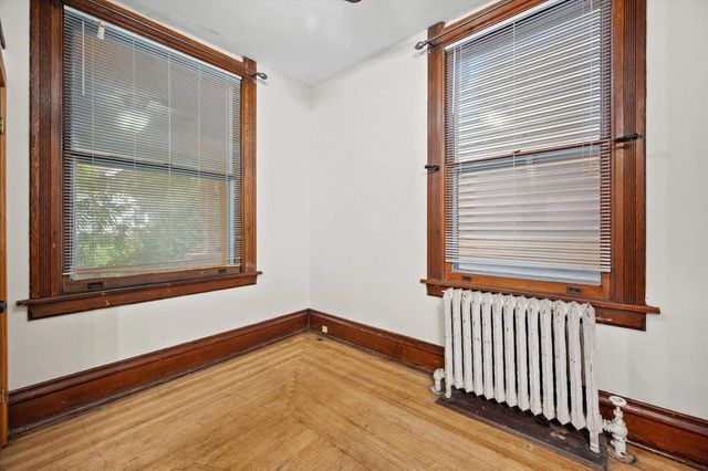 546 N 32nd STREET, Milwaukee, WI 53208