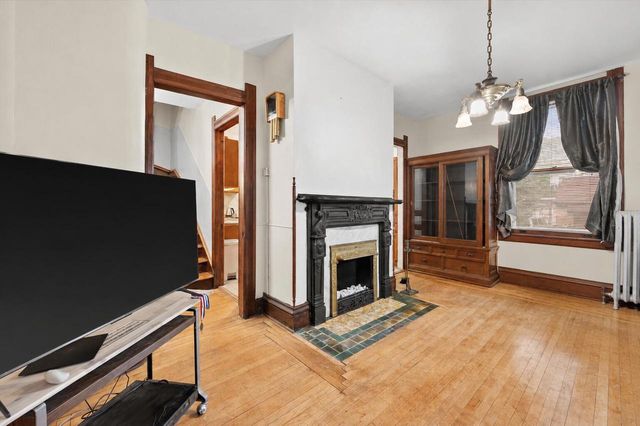 546 N 32nd STREET, Milwaukee, WI 53208