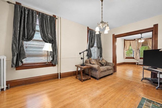 546 N 32nd STREET, Milwaukee, WI 53208