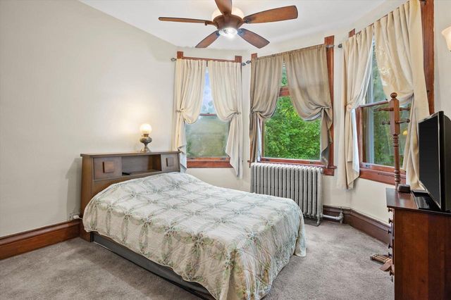 546 N 32nd STREET, Milwaukee, WI 53208