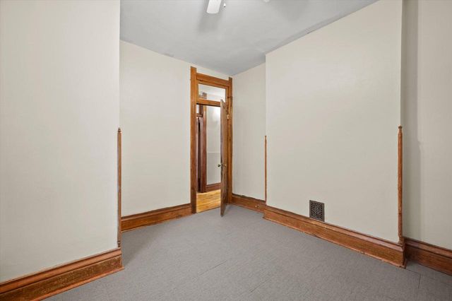 546 N 32nd STREET, Milwaukee, WI 53208