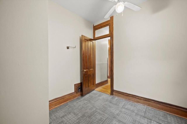 546 N 32nd STREET, Milwaukee, WI 53208