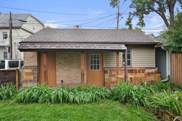 546 N 32nd STREET, Milwaukee, WI 53208