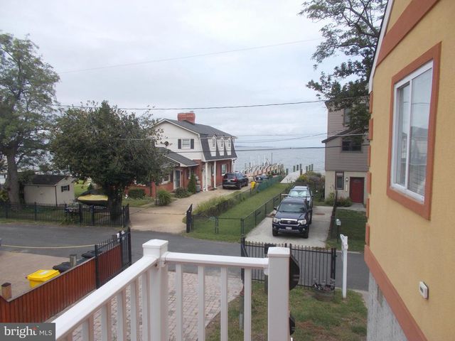 2115 LAKE DR, Pasadena, MD 21122
