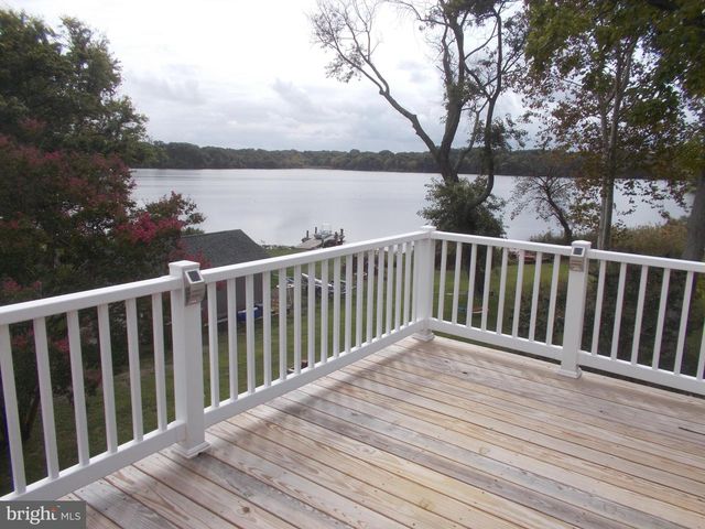 2115 LAKE DR, Pasadena, MD 21122
