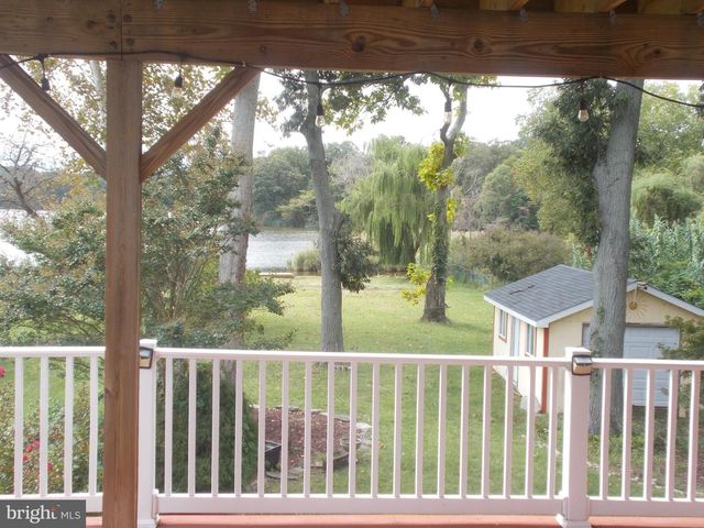 2115 LAKE DR, Pasadena, MD 21122