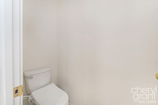 2578 Lakeshore Drive, Saugatuck Twp, MI 49408