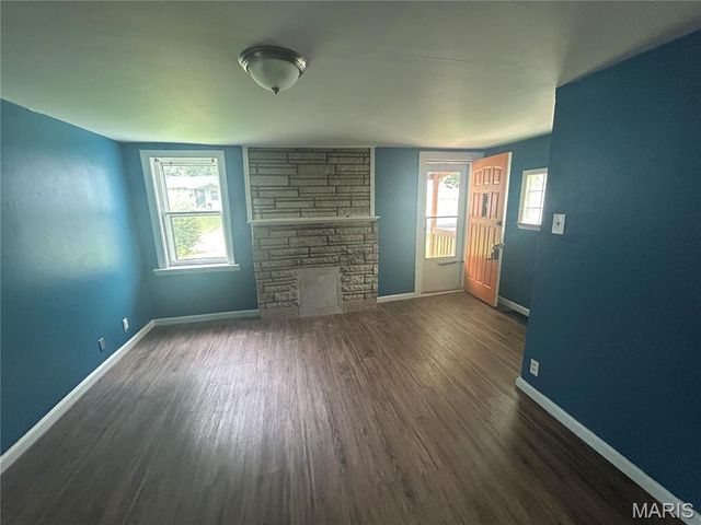 9386 Golden Gate Road, Rock Hill, MO 63144