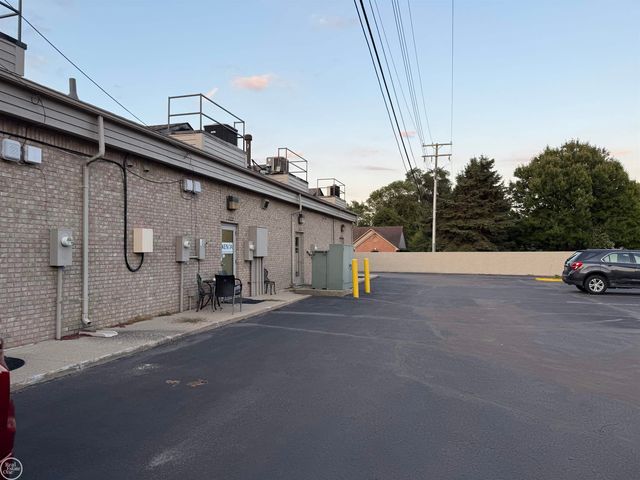 8070 21 Mile Road, Shelby Twp, MI 48317