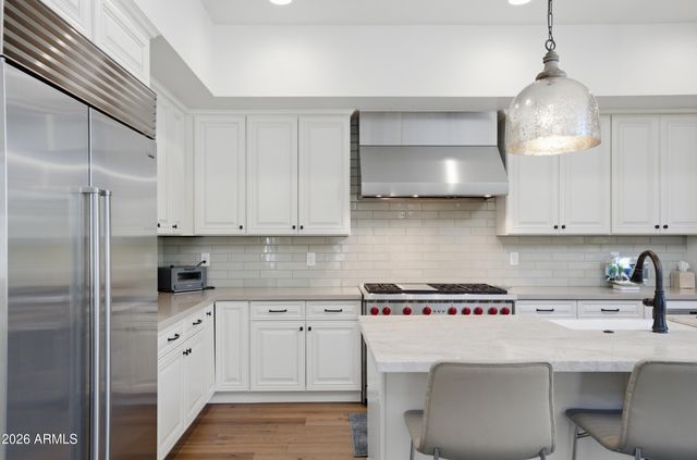 40 W Frier Drive, Phoenix, AZ 85021