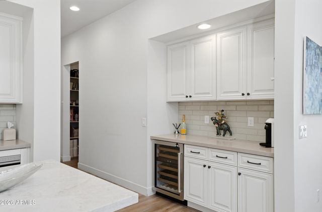 40 W Frier Drive, Phoenix, AZ 85021