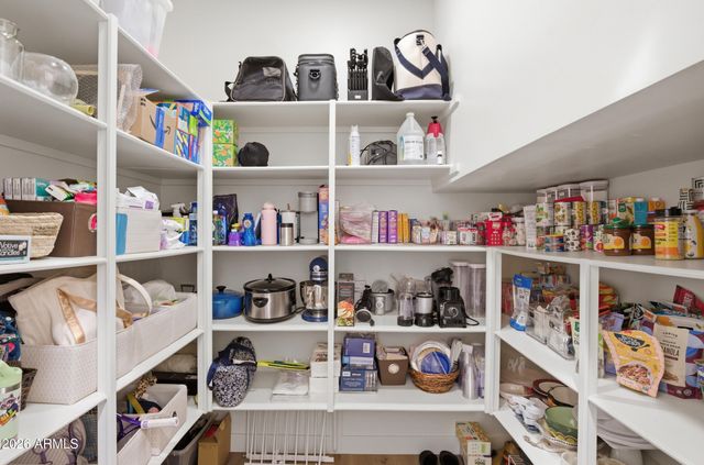 40 W Frier Drive, Phoenix, AZ 85021