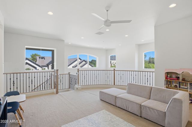 40 W Frier Drive, Phoenix, AZ 85021