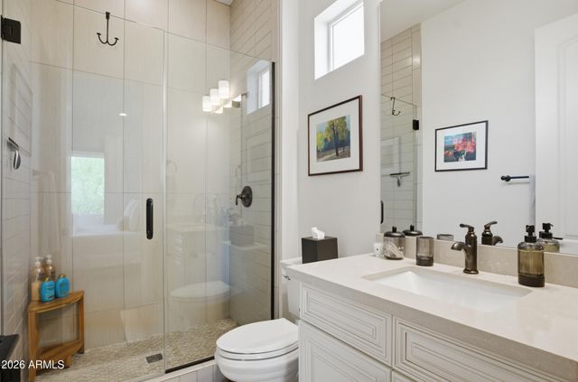 40 W Frier Drive, Phoenix, AZ 85021