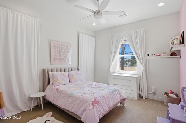 40 W Frier Drive, Phoenix, AZ 85021