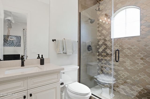 40 W Frier Drive, Phoenix, AZ 85021