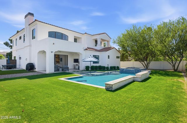 40 W Frier Drive, Phoenix, AZ 85021