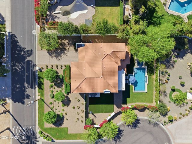 40 W Frier Drive, Phoenix, AZ 85021