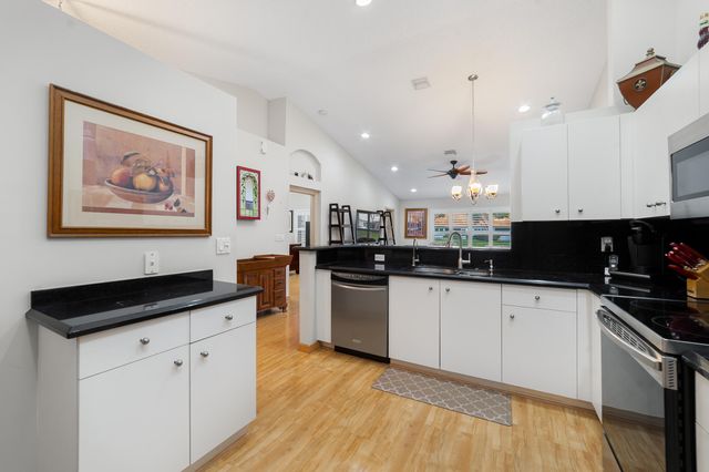 6105 Lake Hibiscus Drive 0, Delray Beach, FL 33484