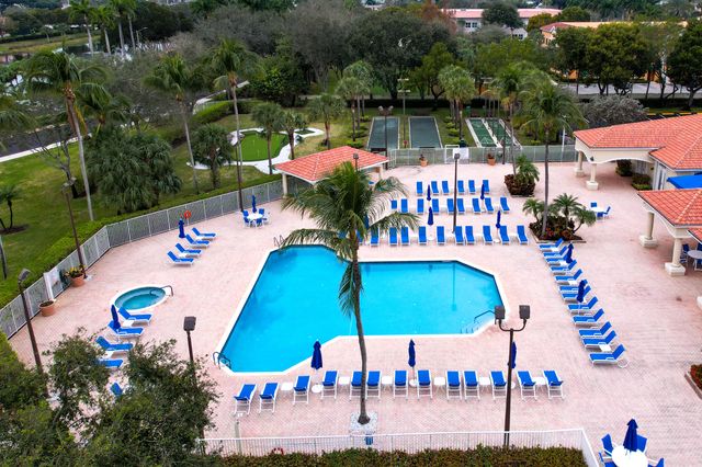 6105 Lake Hibiscus Drive 0, Delray Beach, FL 33484