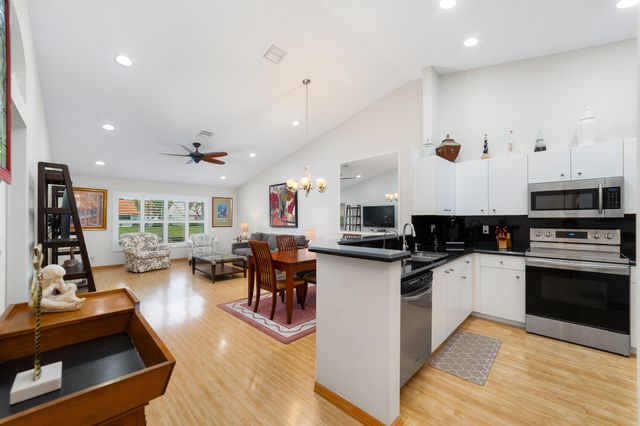 6105 Lake Hibiscus Drive 0, Delray Beach, FL 33484