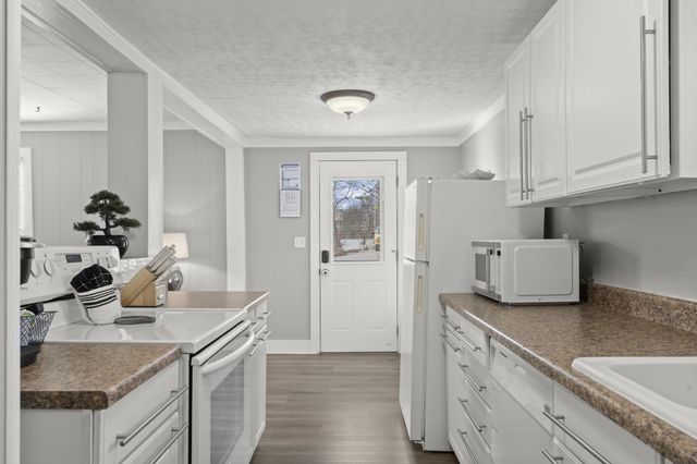 407 W College Street, Branson, MO 65616