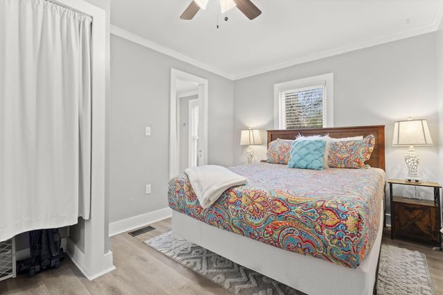 407 W College Street, Branson, MO 65616