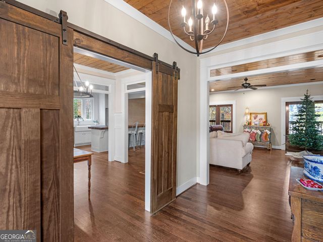 915 Rocky Creek Road, Hampton, GA 30228