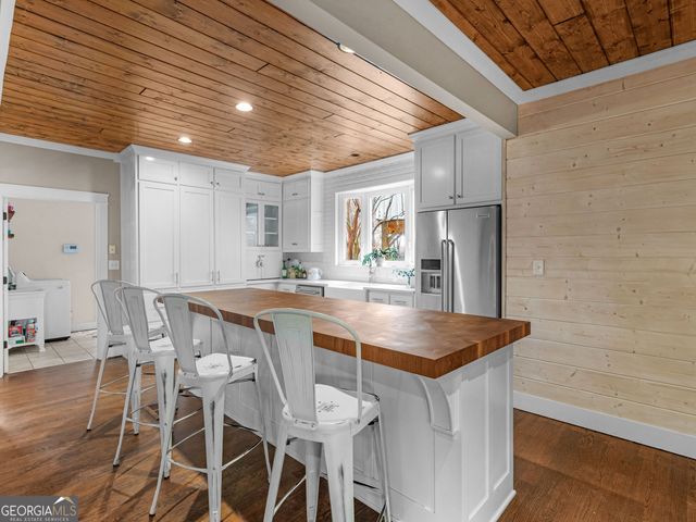 915 Rocky Creek Road, Hampton, GA 30228