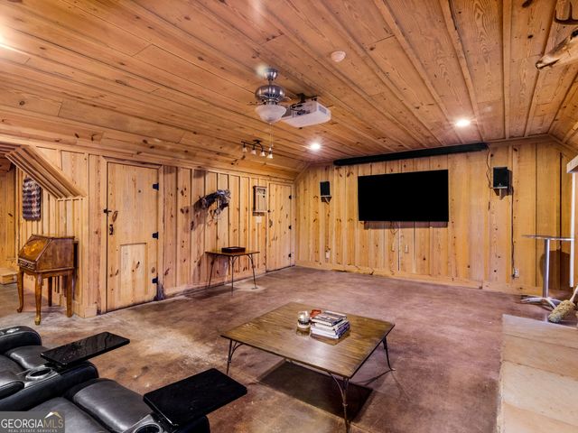 915 Rocky Creek Road, Hampton, GA 30228