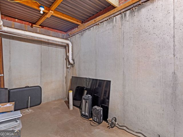 915 Rocky Creek Road, Hampton, GA 30228