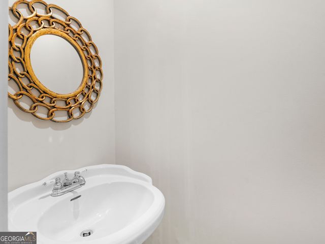 915 Rocky Creek Road, Hampton, GA 30228