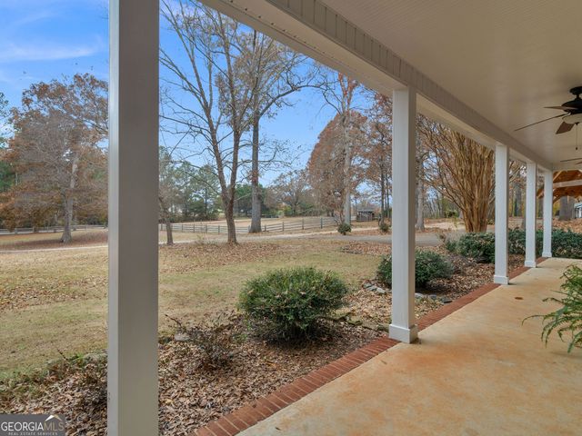 915 Rocky Creek Road, Hampton, GA 30228