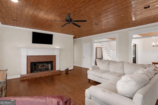 915 Rocky Creek Road, Hampton, GA 30228