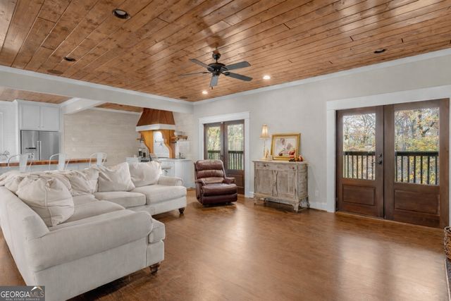 915 Rocky Creek Road, Hampton, GA 30228