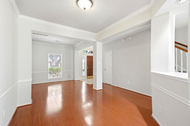 3126 Waters View Drive, Sugar Land, TX 77478