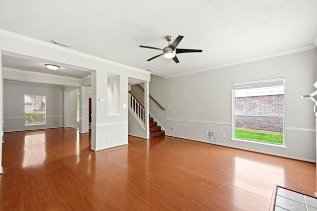 3126 Waters View Drive, Sugar Land, TX 77478